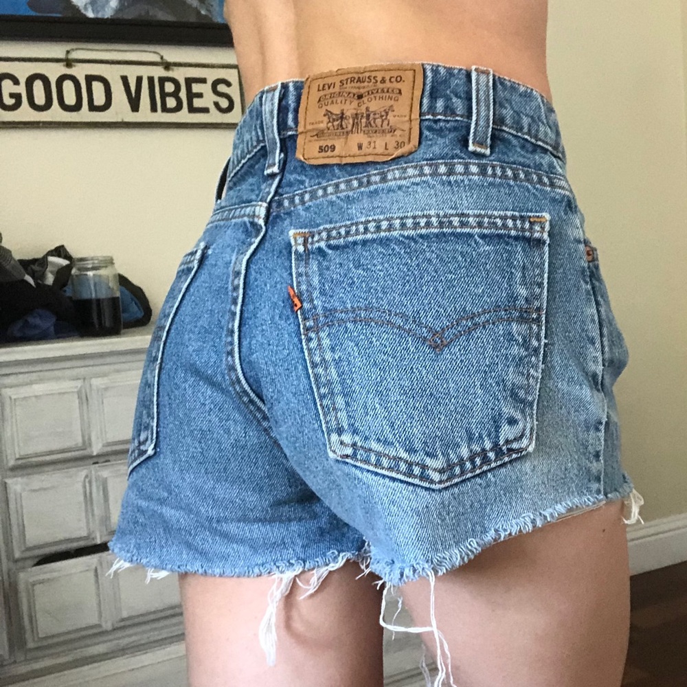 SOLD** Levi’s High Waisted Jean Shorts